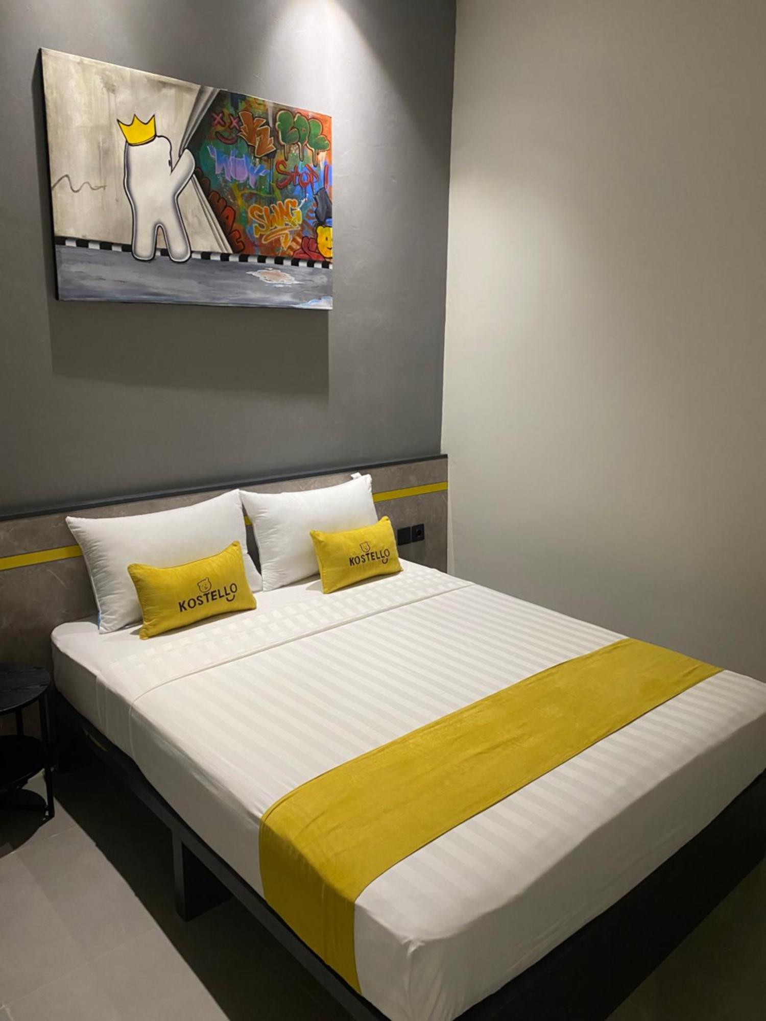 Kostello Rajawali Palembang Exterior foto